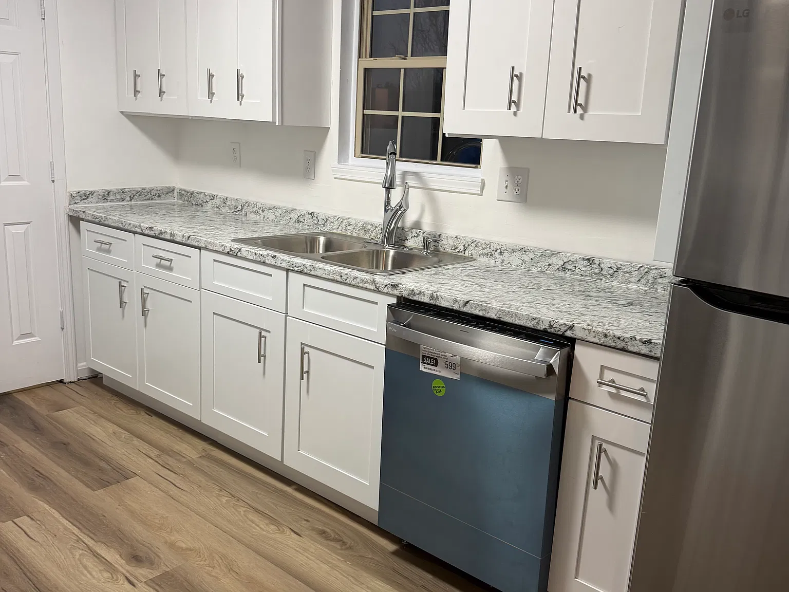 3 bed, 2.5 bath, 1260 sqft, $1,700 — Photo 3