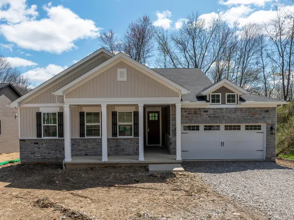 698 Grand Valley Dr, Howard, OH 43028