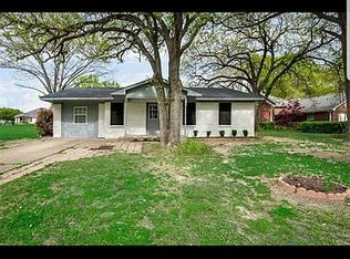 302 Autumn Wood Trl, Gun Barrel City, TX 75156