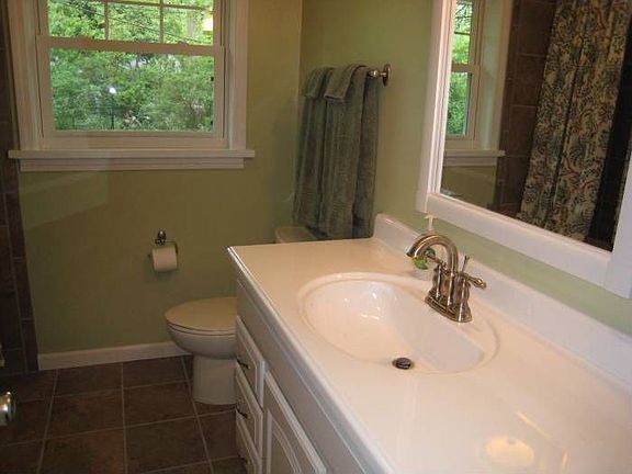 5th image of 1701 Southwood Ave
