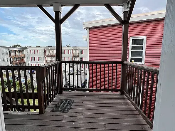7 Exeter St, 7 Exeter St #2L, Lowell, MA 01850