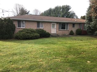 2140 E Mount Hope Hwy, Grand Ledge, MI 48837