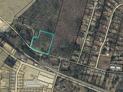 310 E Midland Ave, Winder, GA, 30680