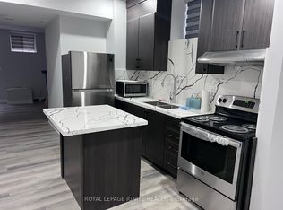 90 Merlin St #BASEMENT, Oakville, ON L6H 0Z4