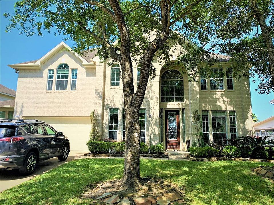 1st image of 7315 Wooded Lake Ln