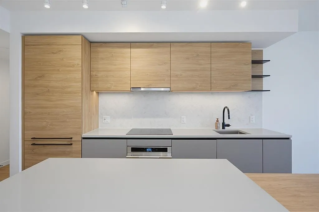 2 bed, 689 sqft, $2,000 — Photo 4