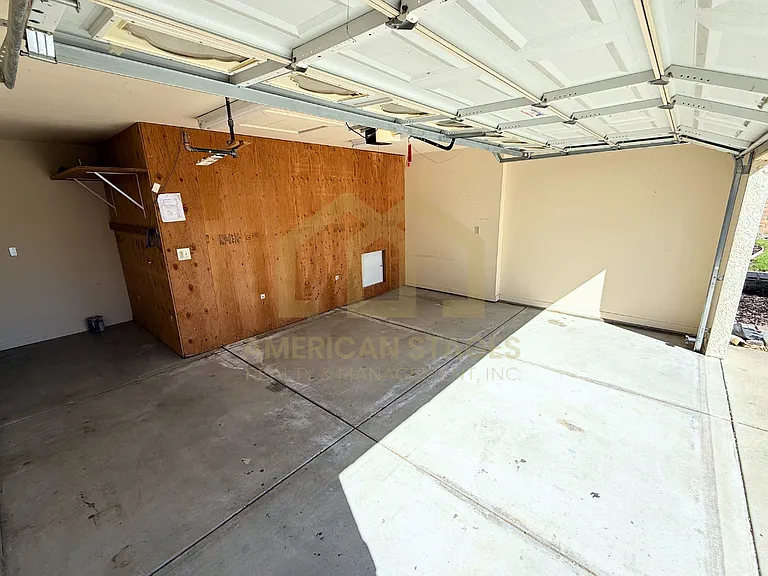 121 N N St — Photo 3