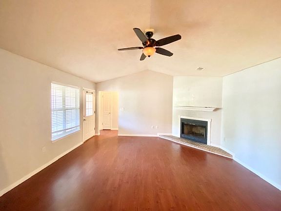 4th image of 164 Wright Cir