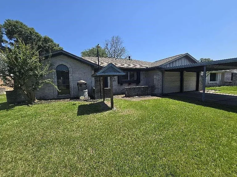 1307 Cactus St — Photo 15