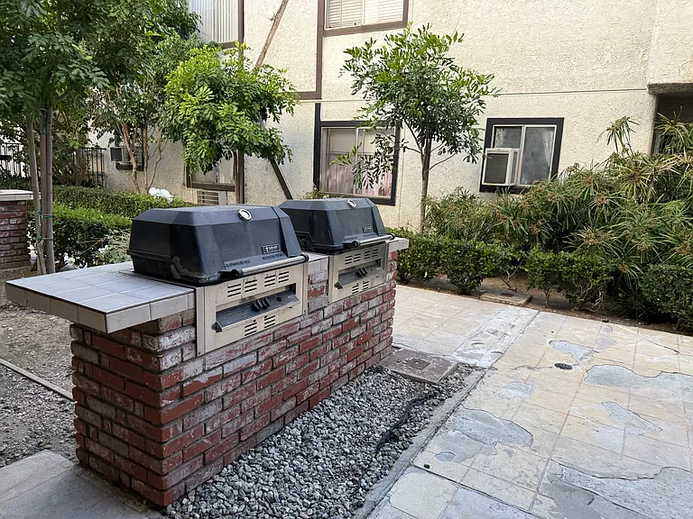 18530 Hatteras St #313 — Photo 18