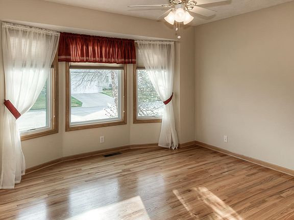 4th image of 1004 Shoal Pointe Dr