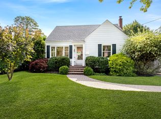 6 Bieselin Rd, Bellport, NY 11713