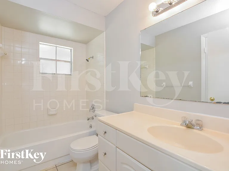 928 N Rossiter St — Photo 11