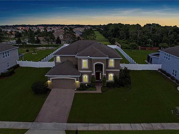 4th image of 3125 Amalfi Dr
