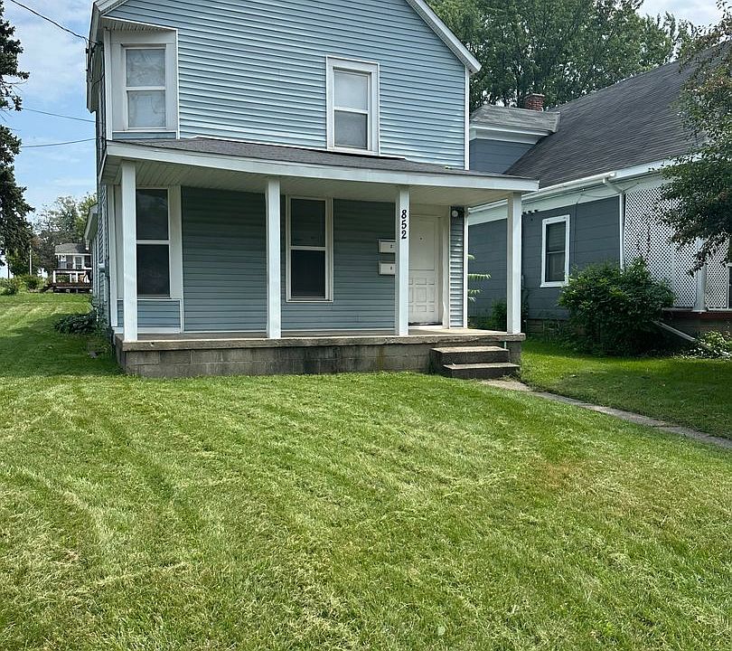 1st image of 852 College Ave NE