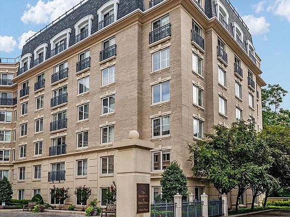 2nd image of 5 Park Pl APT 505
