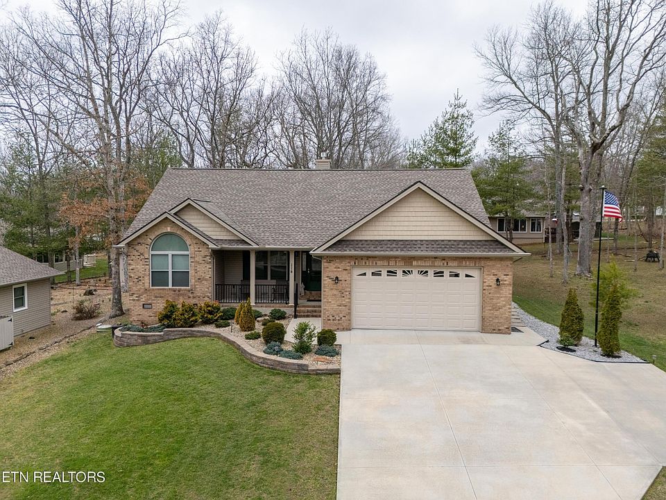 1st image of 114 Wickham Ln