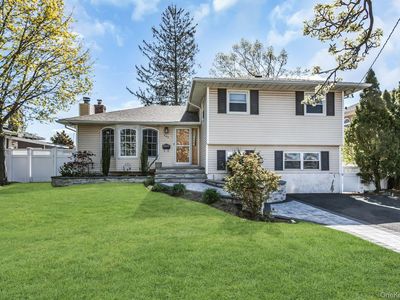 449 2nd Avenue, Massapequa Park, NY, 11762