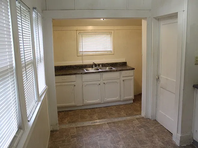 2 bed, 900 sqft, $800 — Photo 2