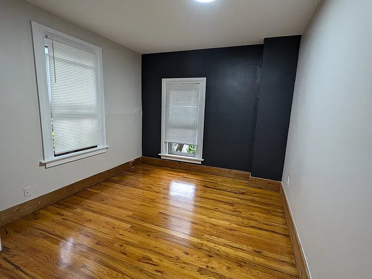 76 Meigs St #4 — Photo 7