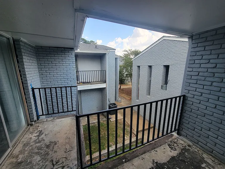 225 W McDowell Rd — Photo 57
