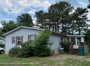 210 Holly Ct, Whiting, NJ 08759