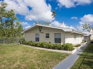 2147 Washington Ave APT B, Naples, FL 34112