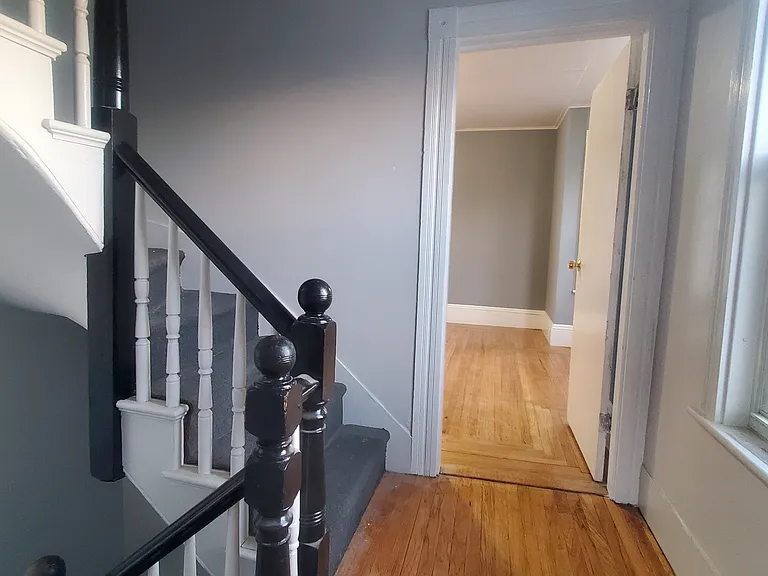 27 Phillips Ave #2 — Photo 7