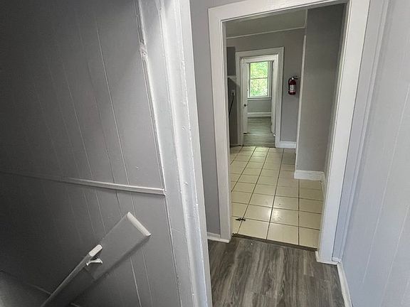 5th image of 150 Home Ave Floor 2