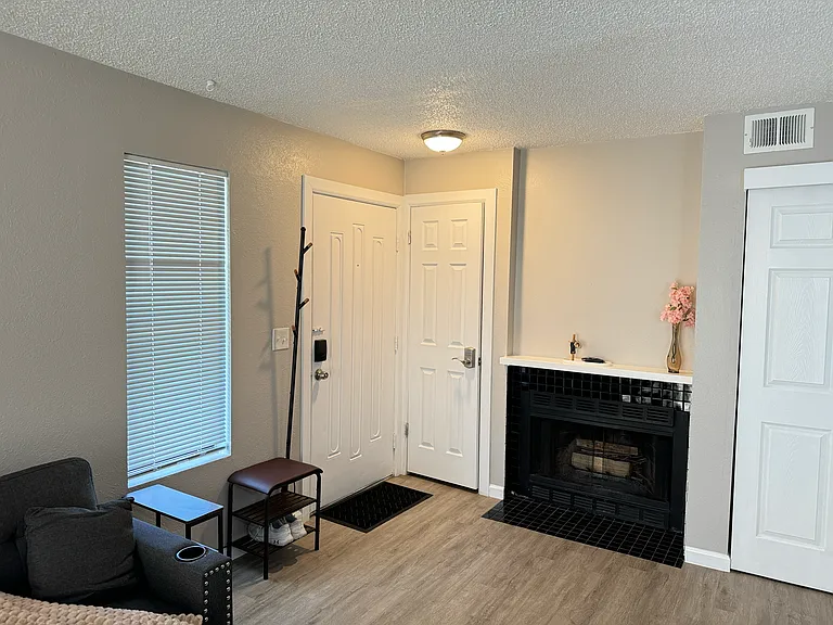 17074 E Tennessee Dr #101 — Photo 16
