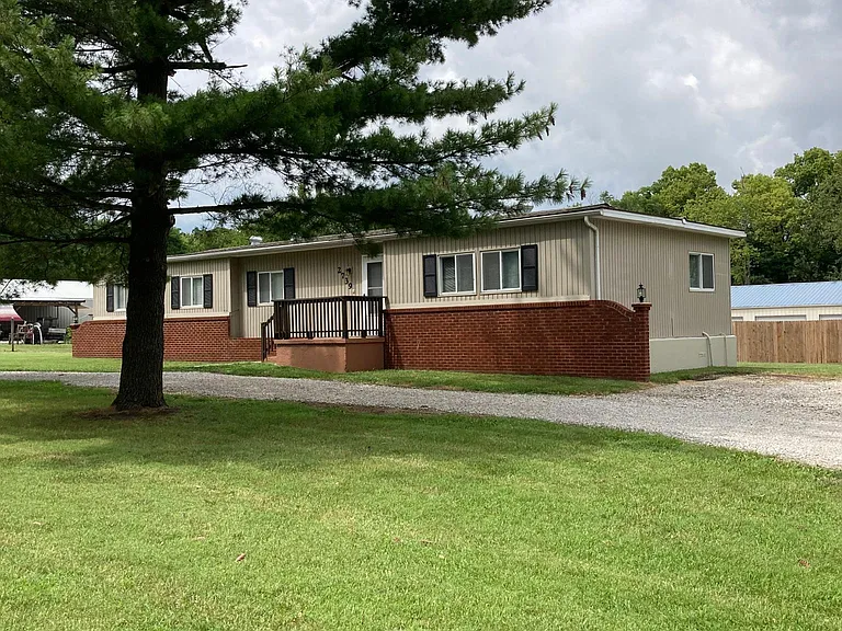 2739 SE Hamblen Rd — Photo 3