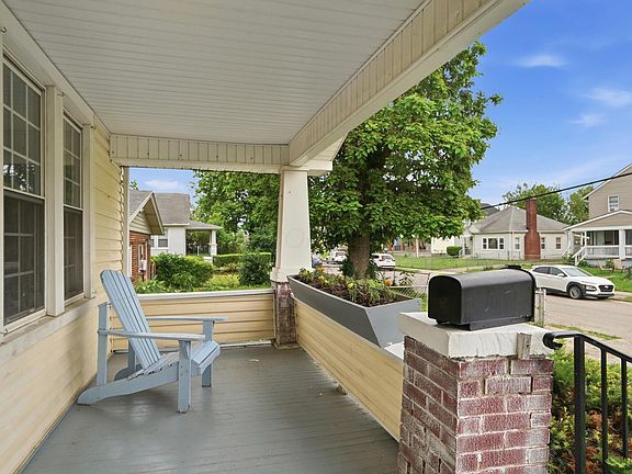 5th image of 1342 E 18th Ave