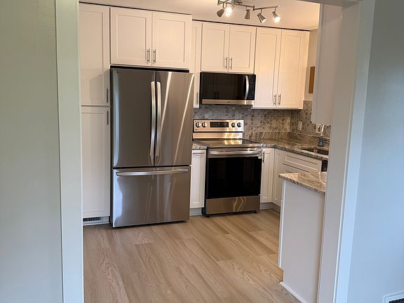 Kitchen Entryway