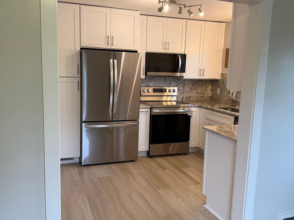 Kitchen Entryway