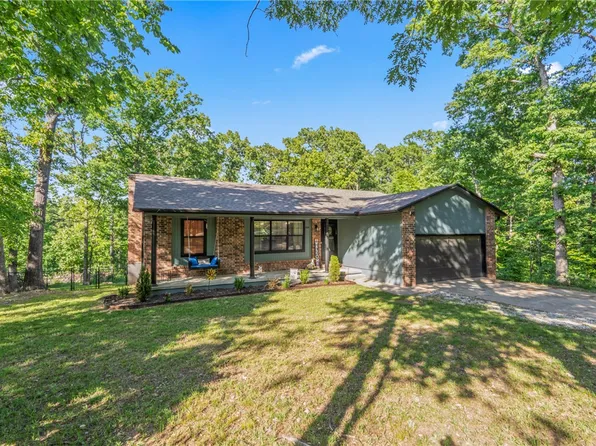 104 Red Fox Rd NE, Gravette, AR 72736