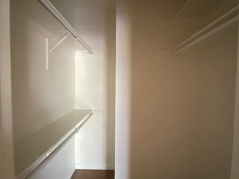 1125 E Broadway Rd — Photo 23