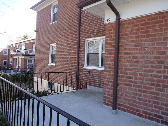 2nd image of 179 S Buckhout St #179