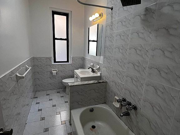5th image of 57 E 95th St APT 16