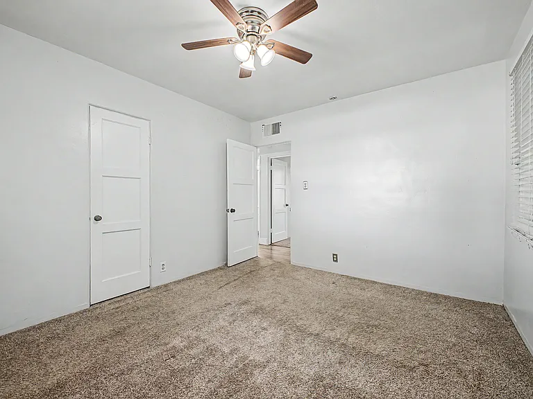 1638 E Williams St — Photo 18