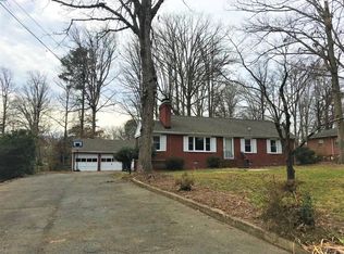 8305 Gwinnett Rd, Henrico, VA 23229