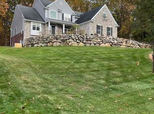 7942 River Run Dr, Brighton, MI 48116