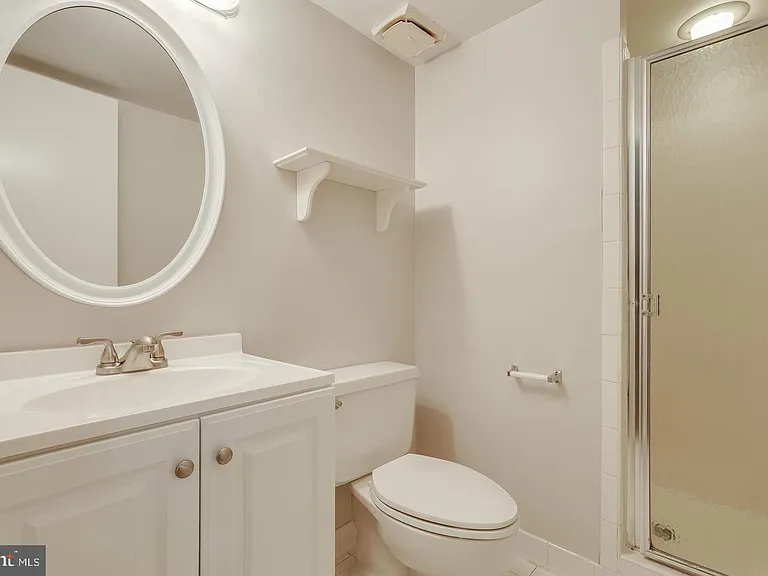 10301 Cherry View Ct — Photo 16