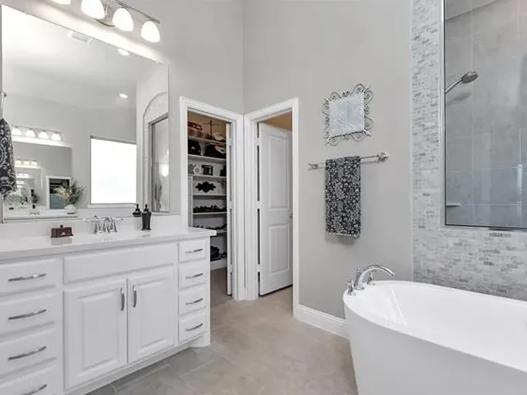 7013 Cross Point Ln — Photo 45