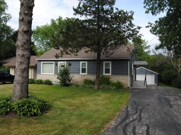 990 14th Ave, Grafton, WI 53024