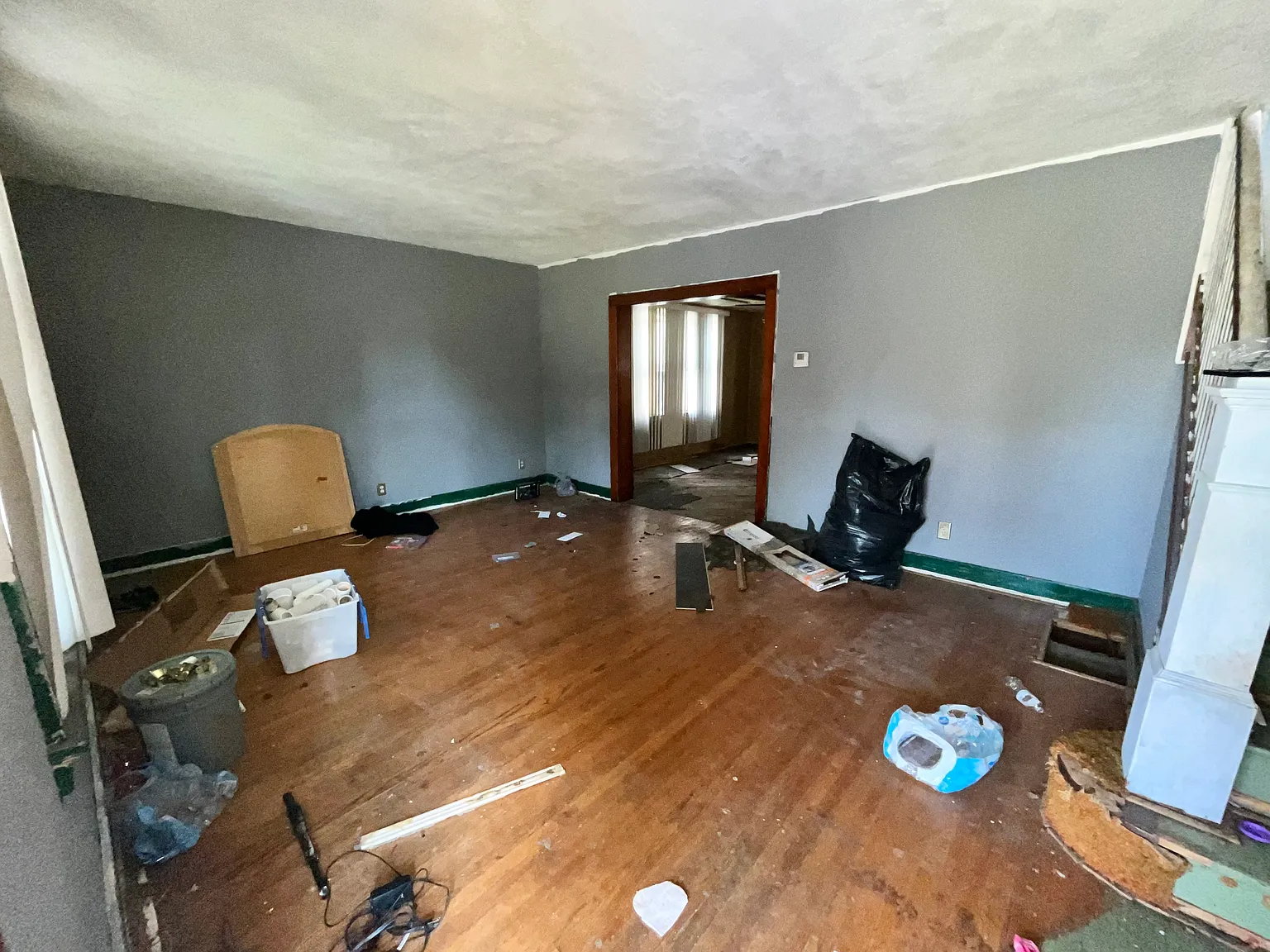 2 bed, 1320 sqft, $875 — Photo 2