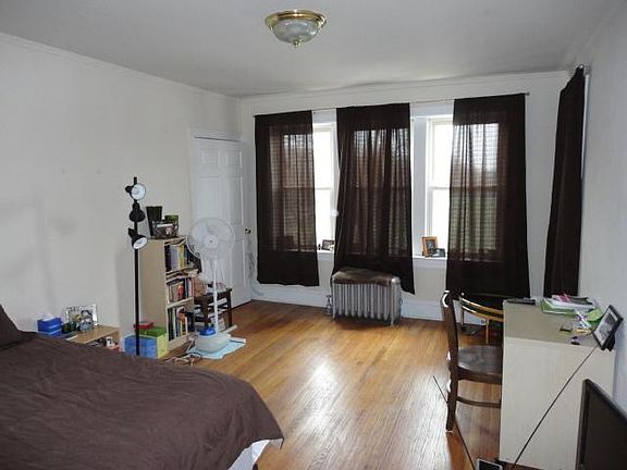 2nd image of 3053 W Argyle St #Af3053-2