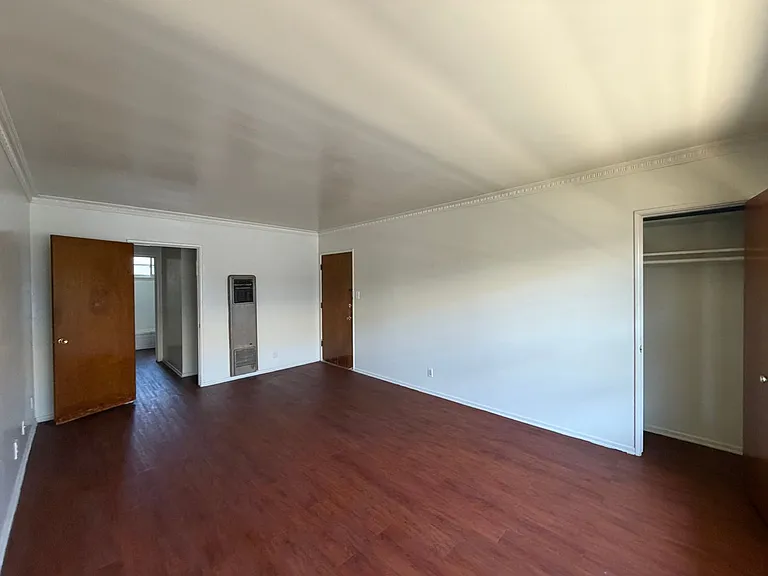 3326 S Durango Avenue — Photo 8