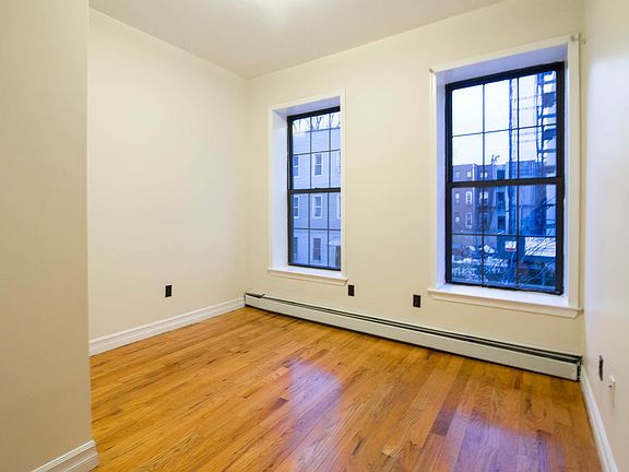 4th image of 12 Cedar St #3C