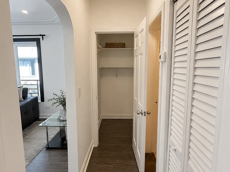 1538 Jefferson Ave #6 — Photo 8