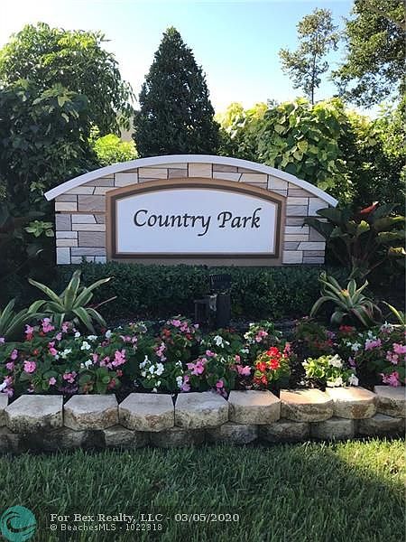 Home For Sale In Country Park